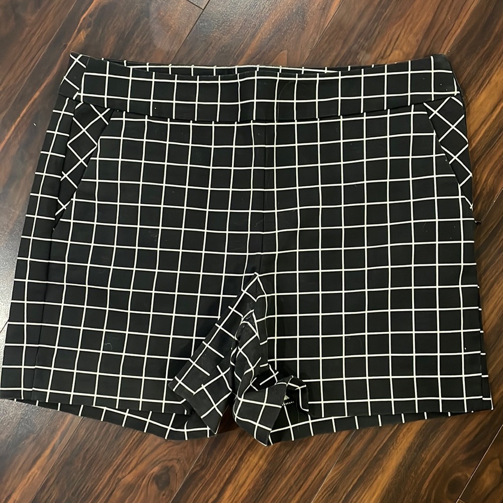 White House Black Market Shorts size 8